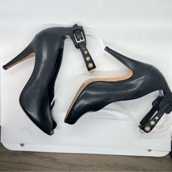 VC JOHN CAMUTO studded peep toe HEELS - Picture 7 of 8